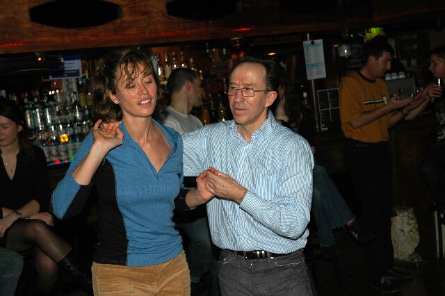 min 2005 12 04 sharkys 135